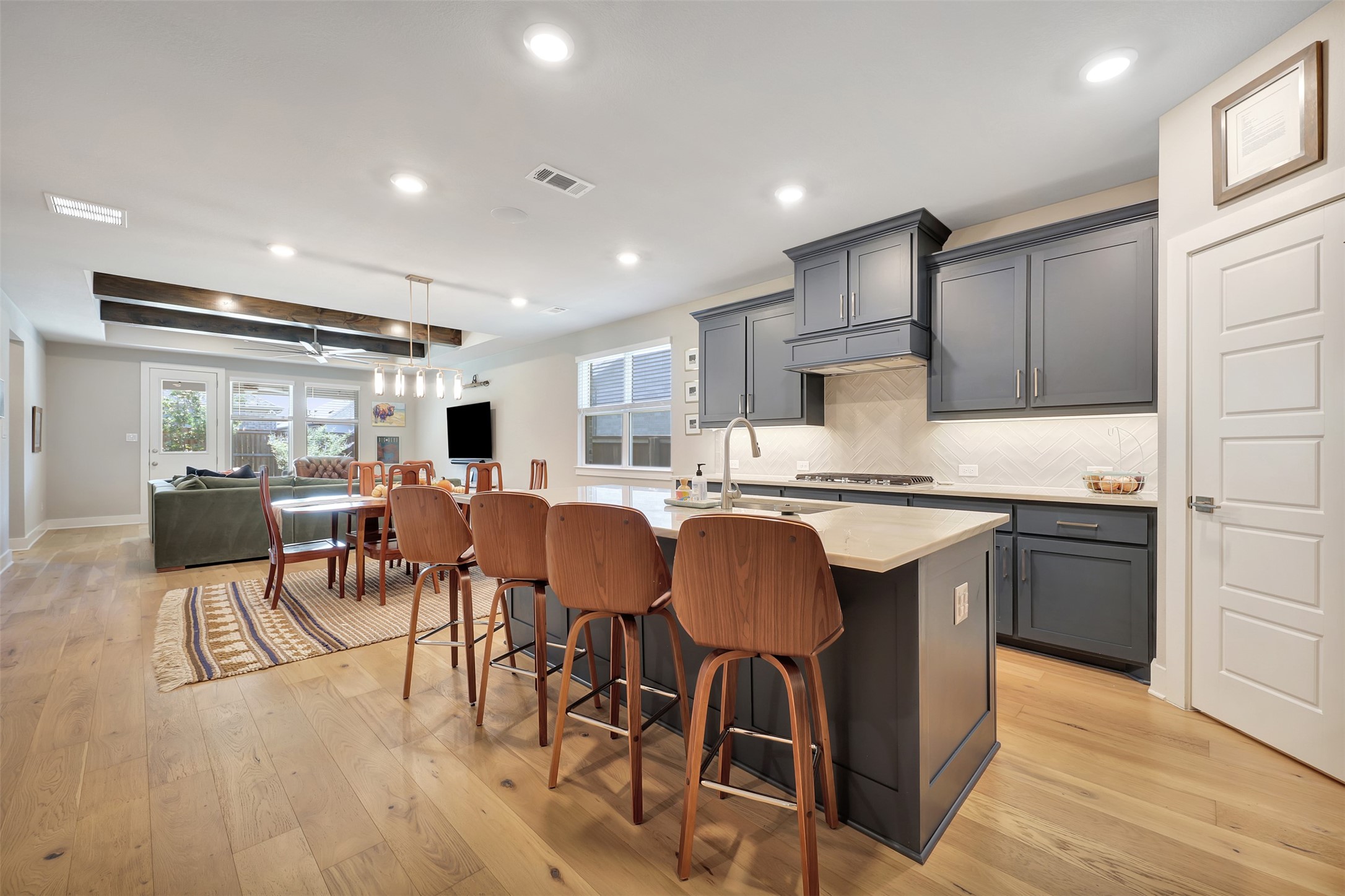 1808 Idlewood Lane