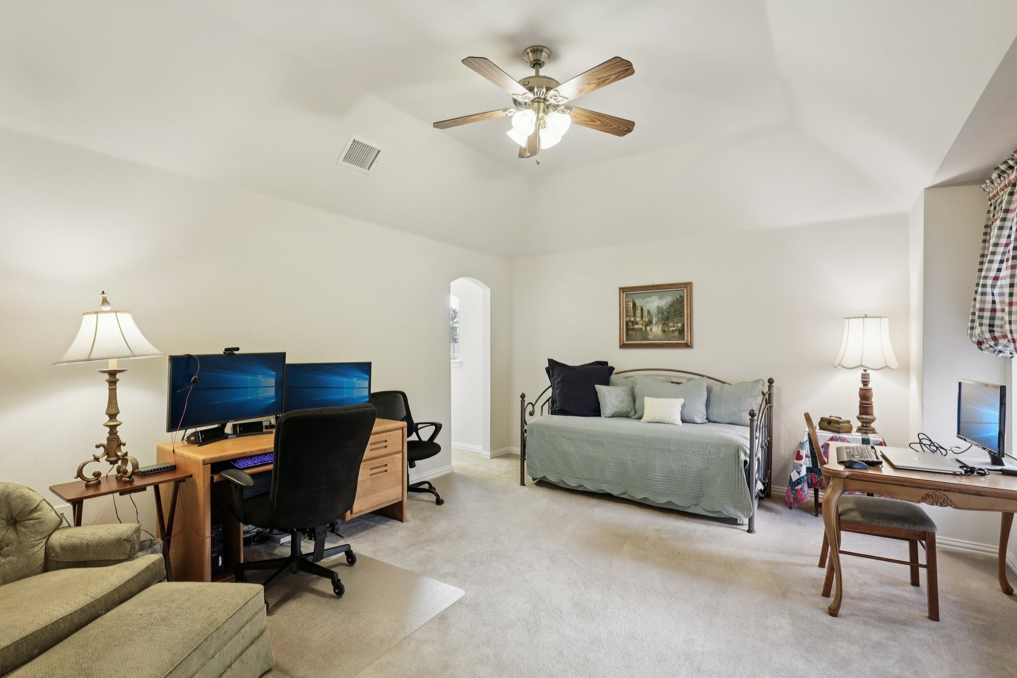 6506 Lakecrest Drive