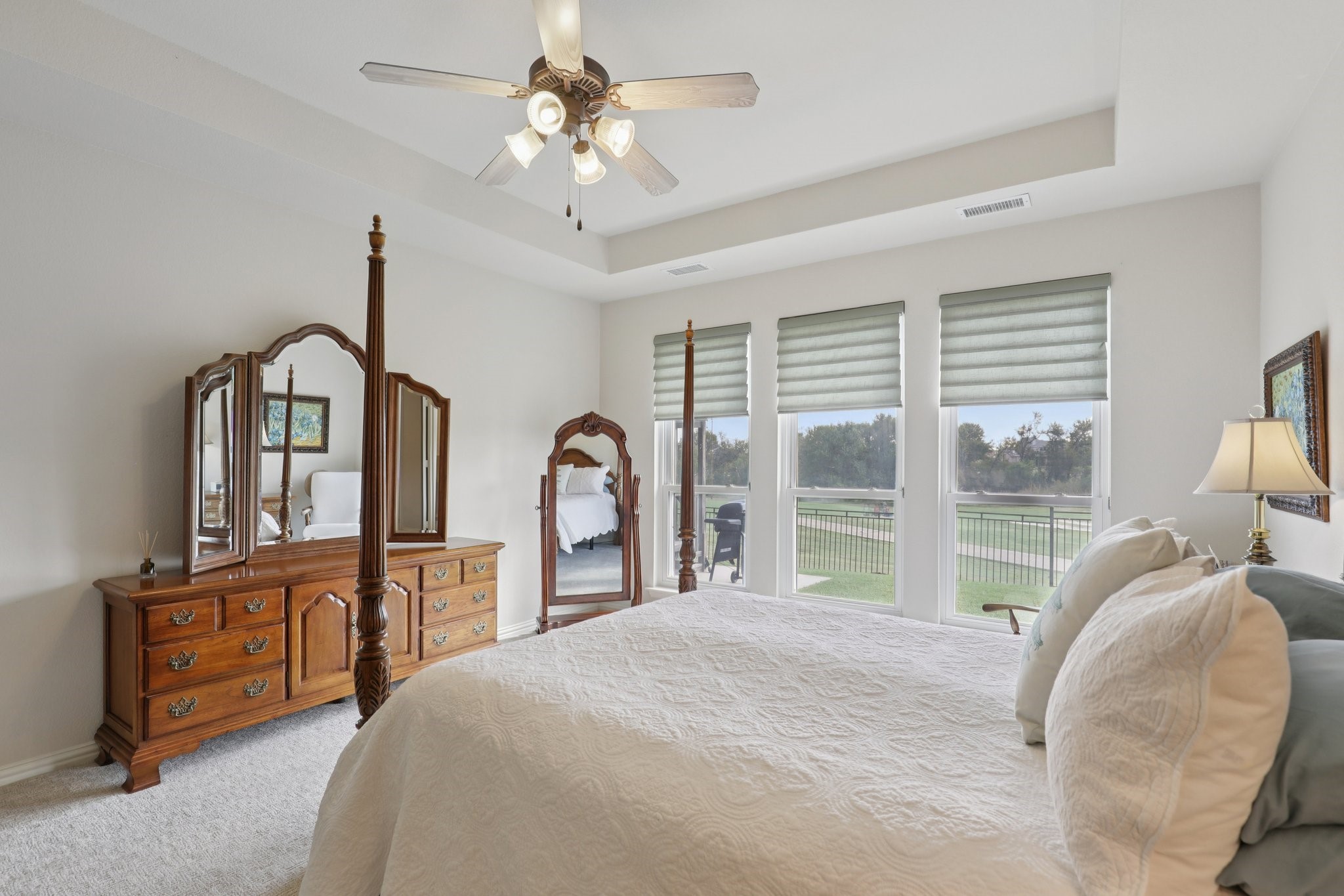 6506 Lakecrest Drive