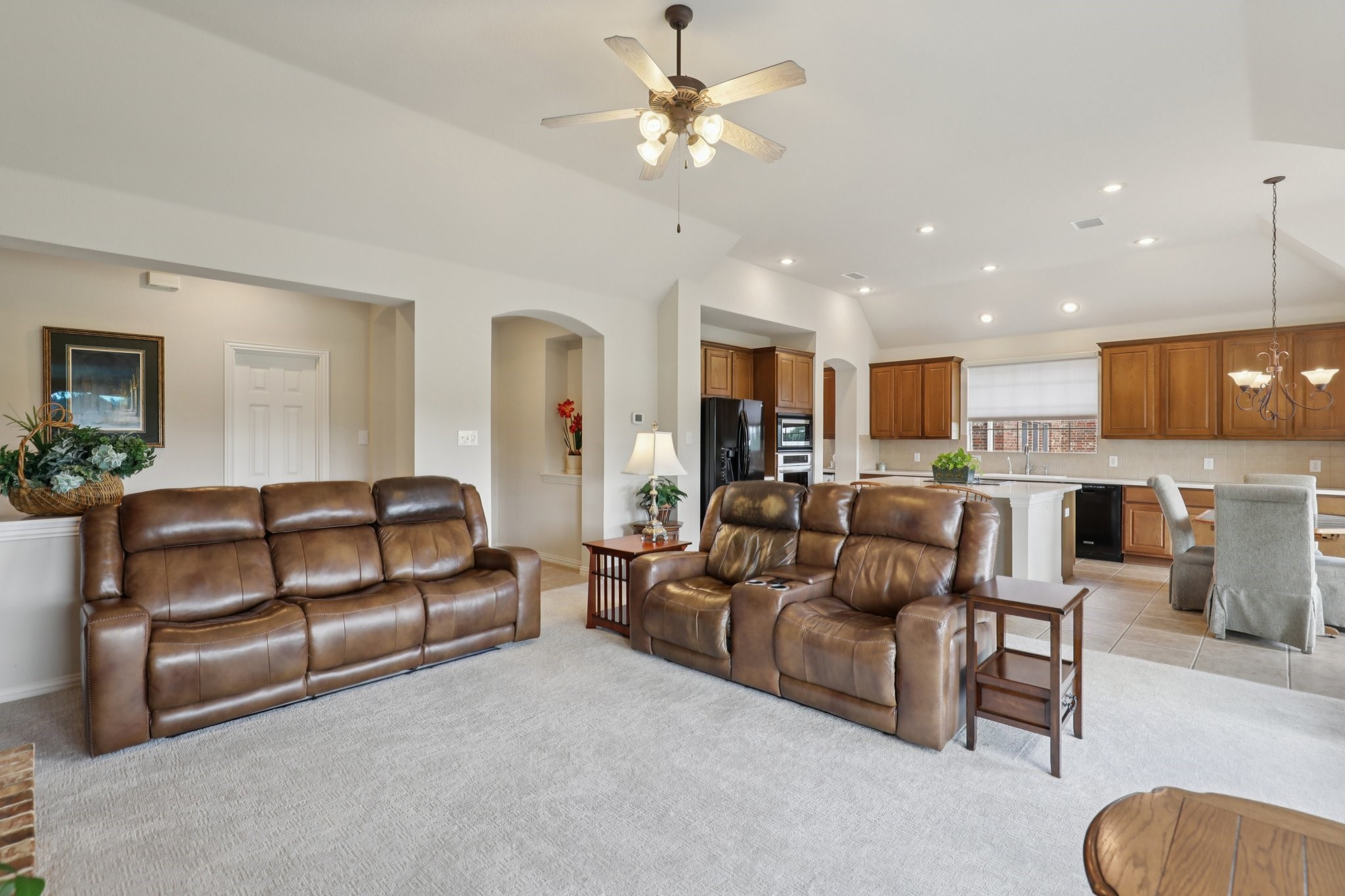 6506 Lakecrest Drive