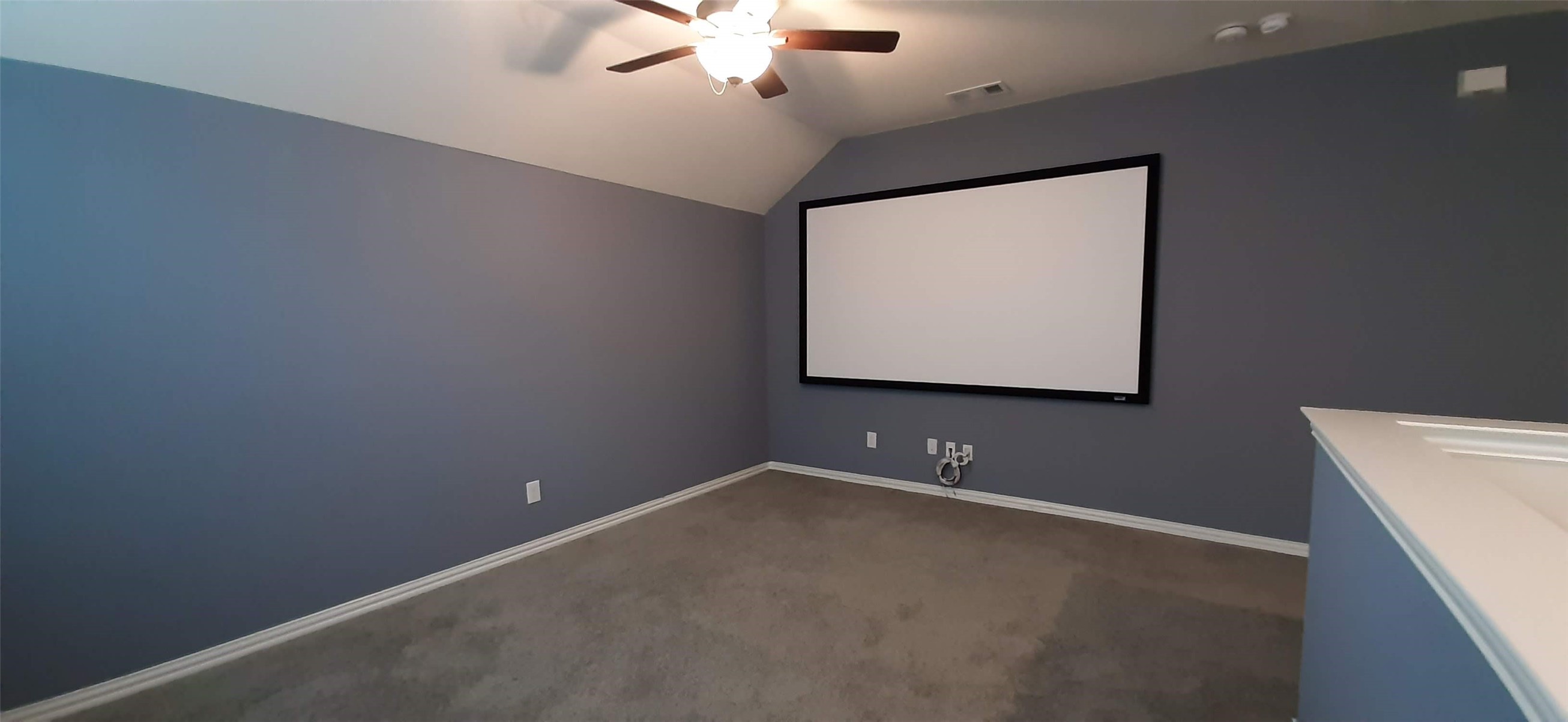 325 Kennewick Drive