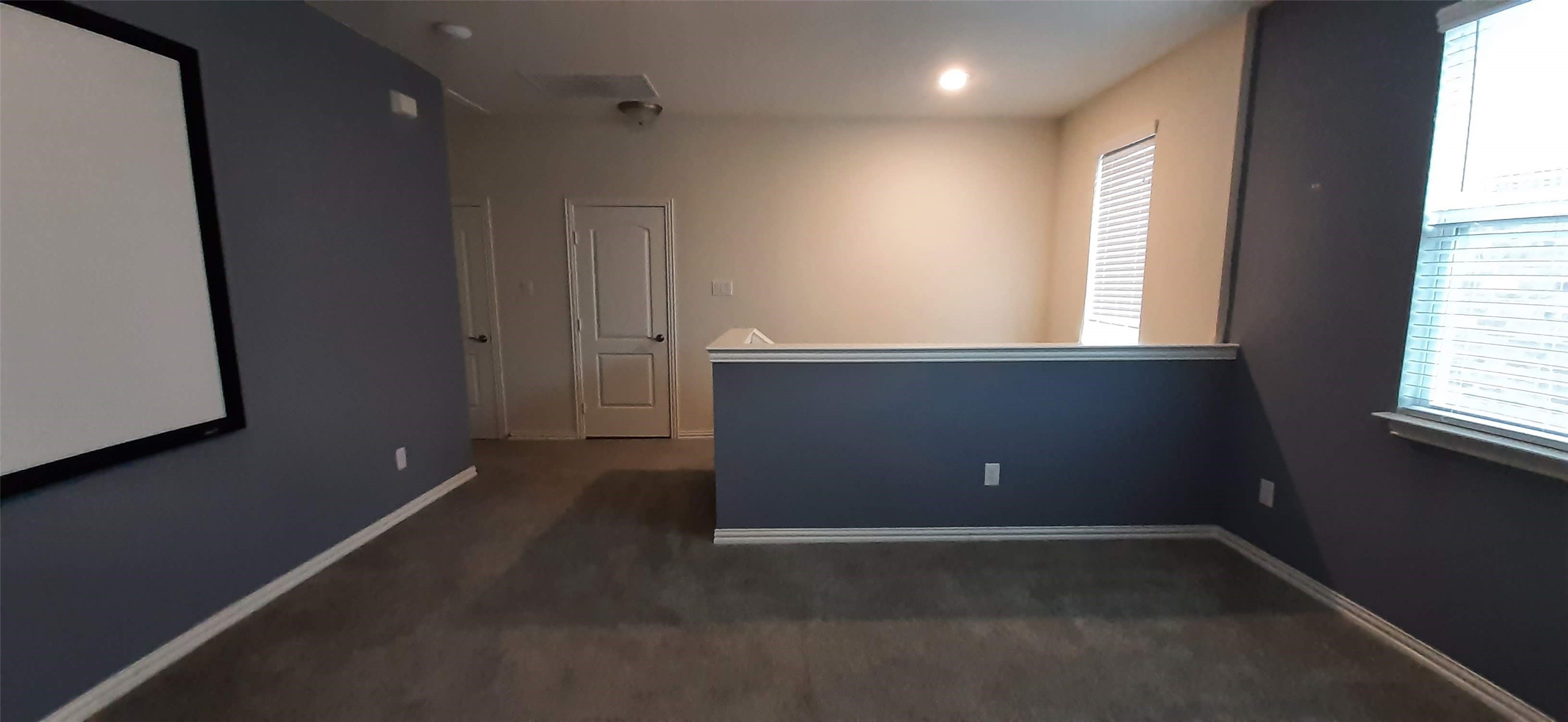 325 Kennewick Drive