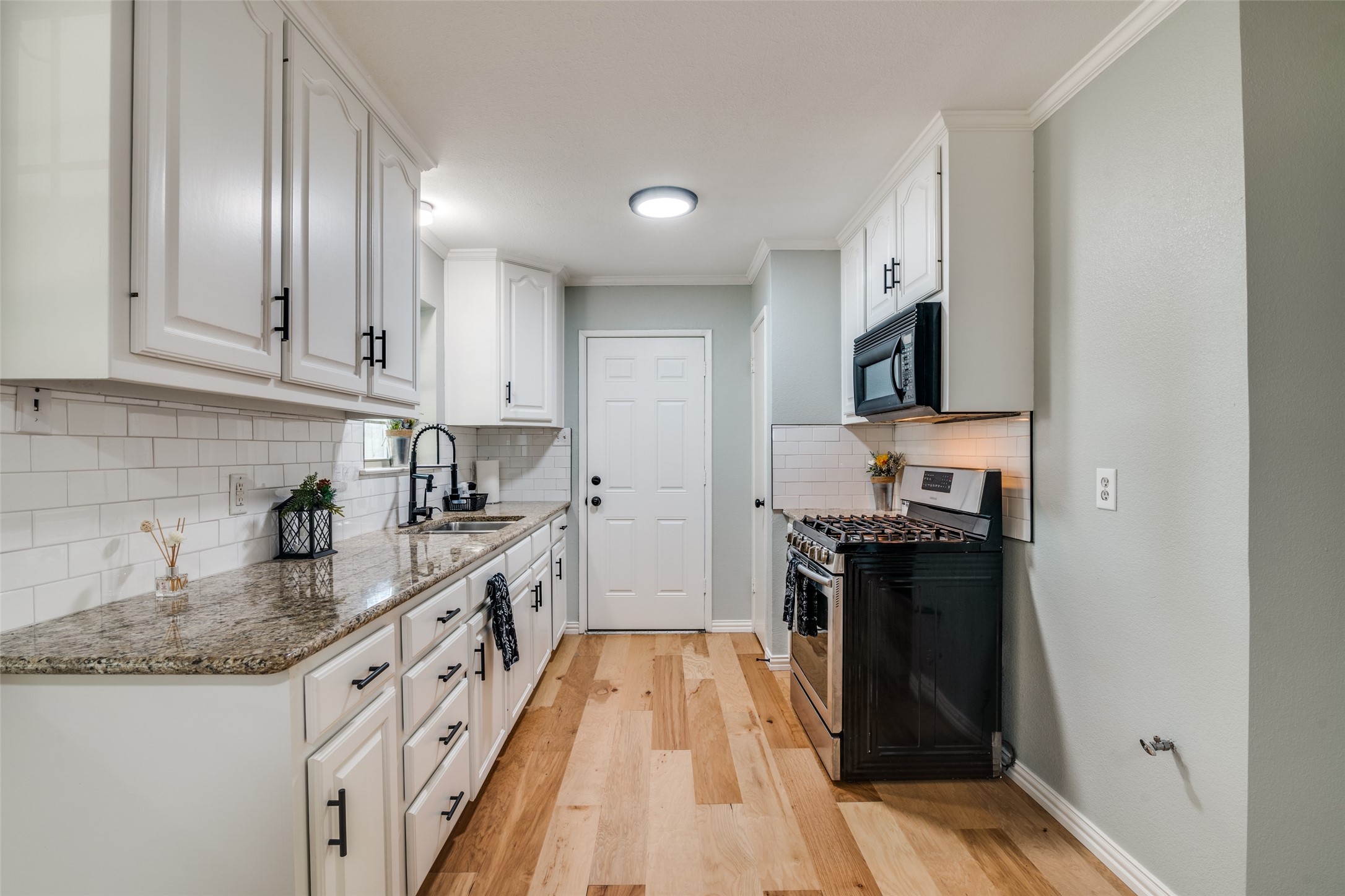 918 Greencove Drive