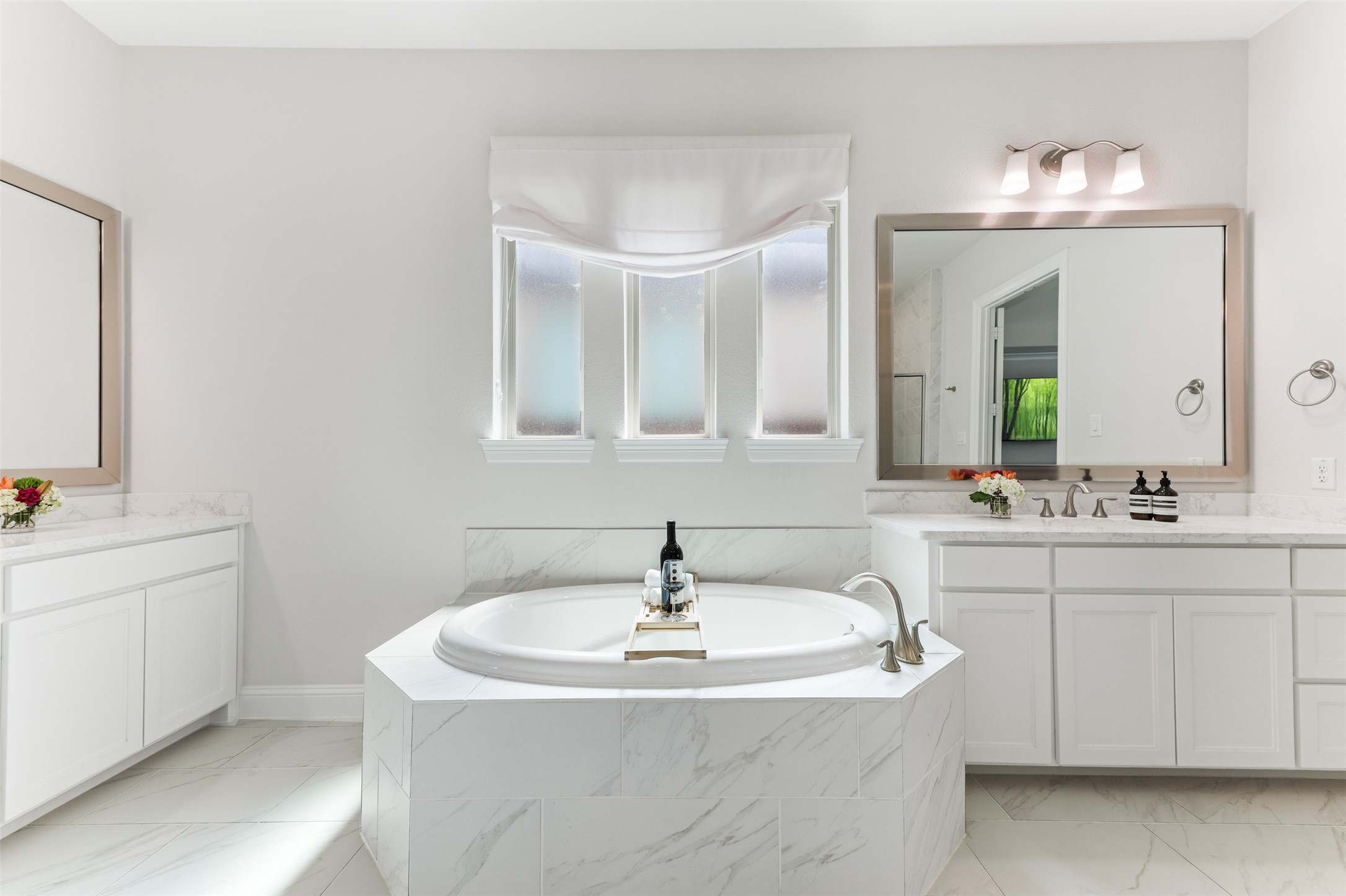 2880 Meadow Dell Drive