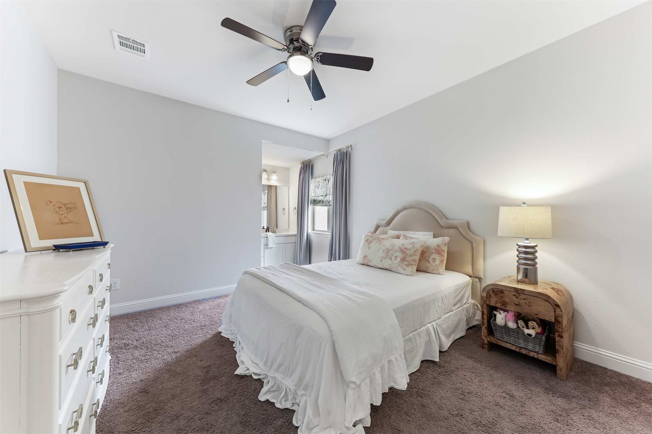 2880 Meadow Dell Drive