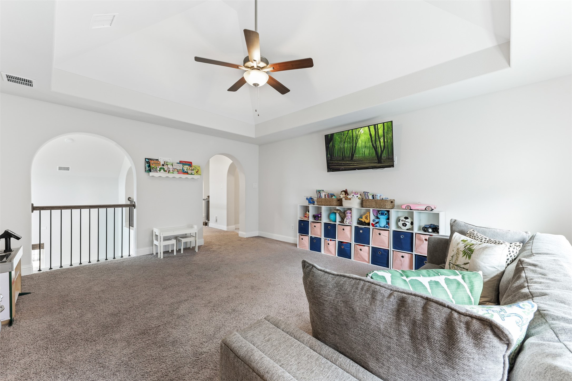 2880 Meadow Dell Drive