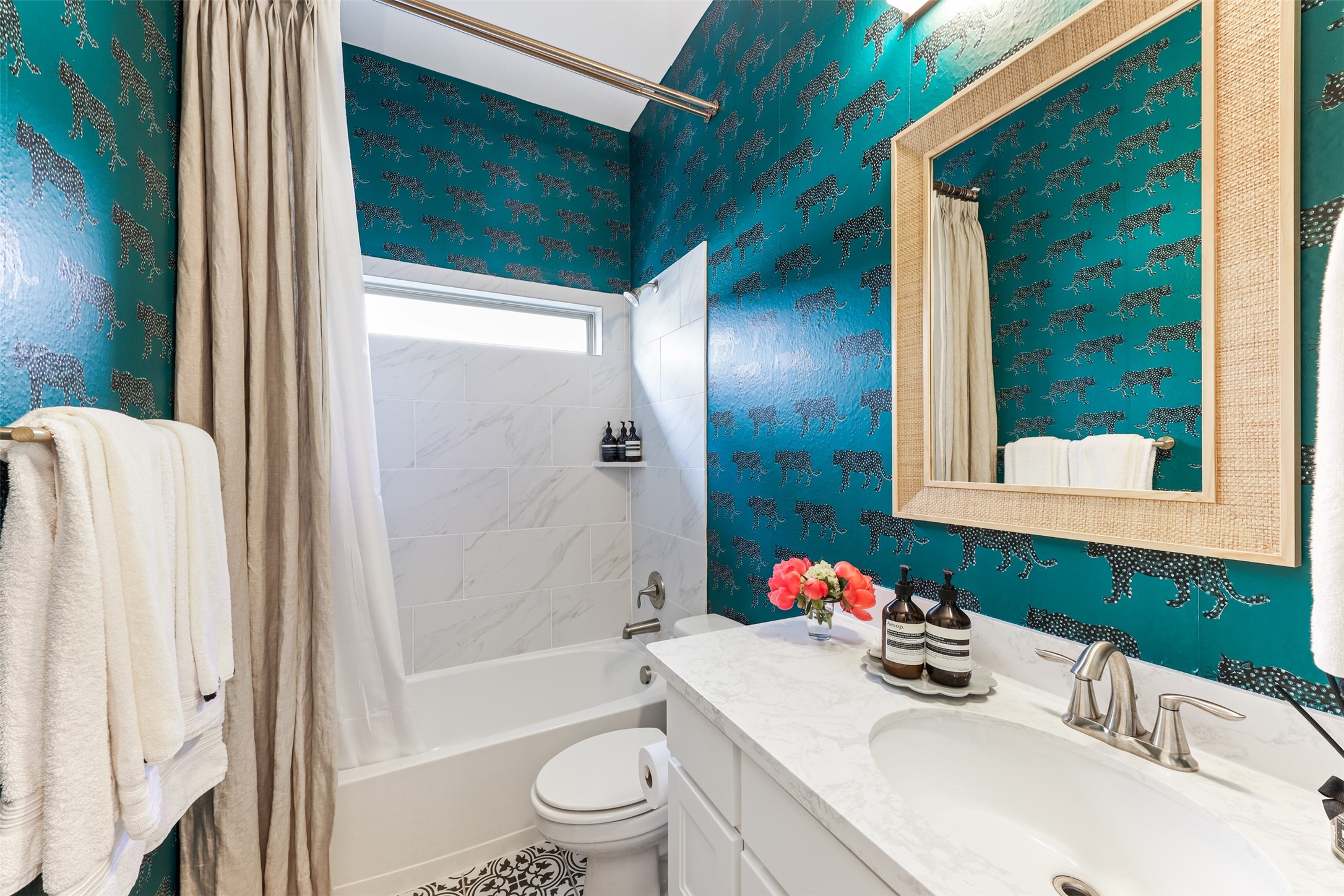 2880 Meadow Dell Drive