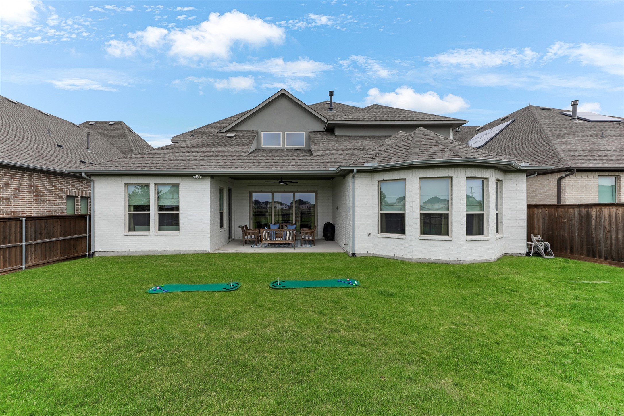 2880 Meadow Dell Drive