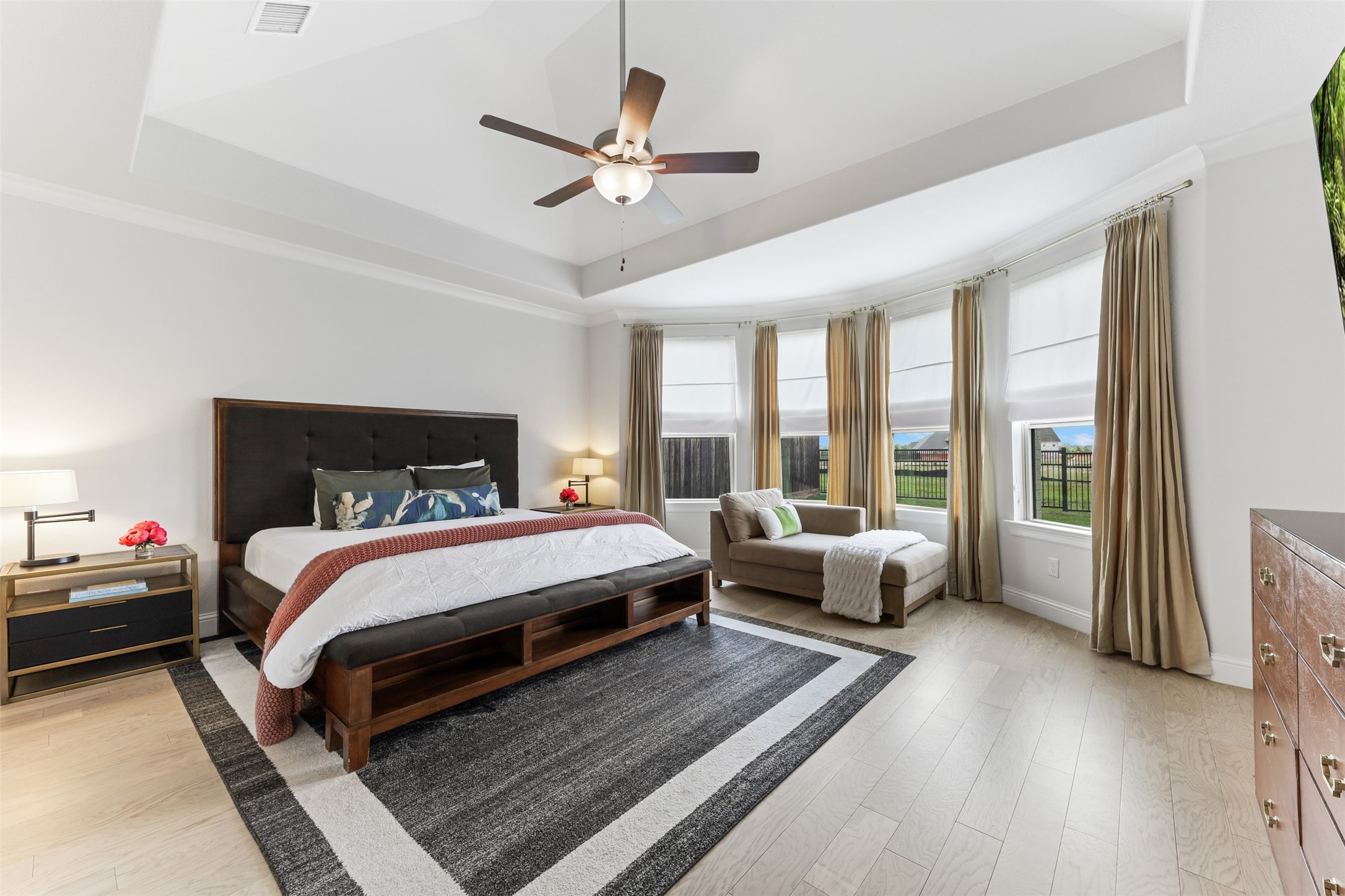 2880 Meadow Dell Drive