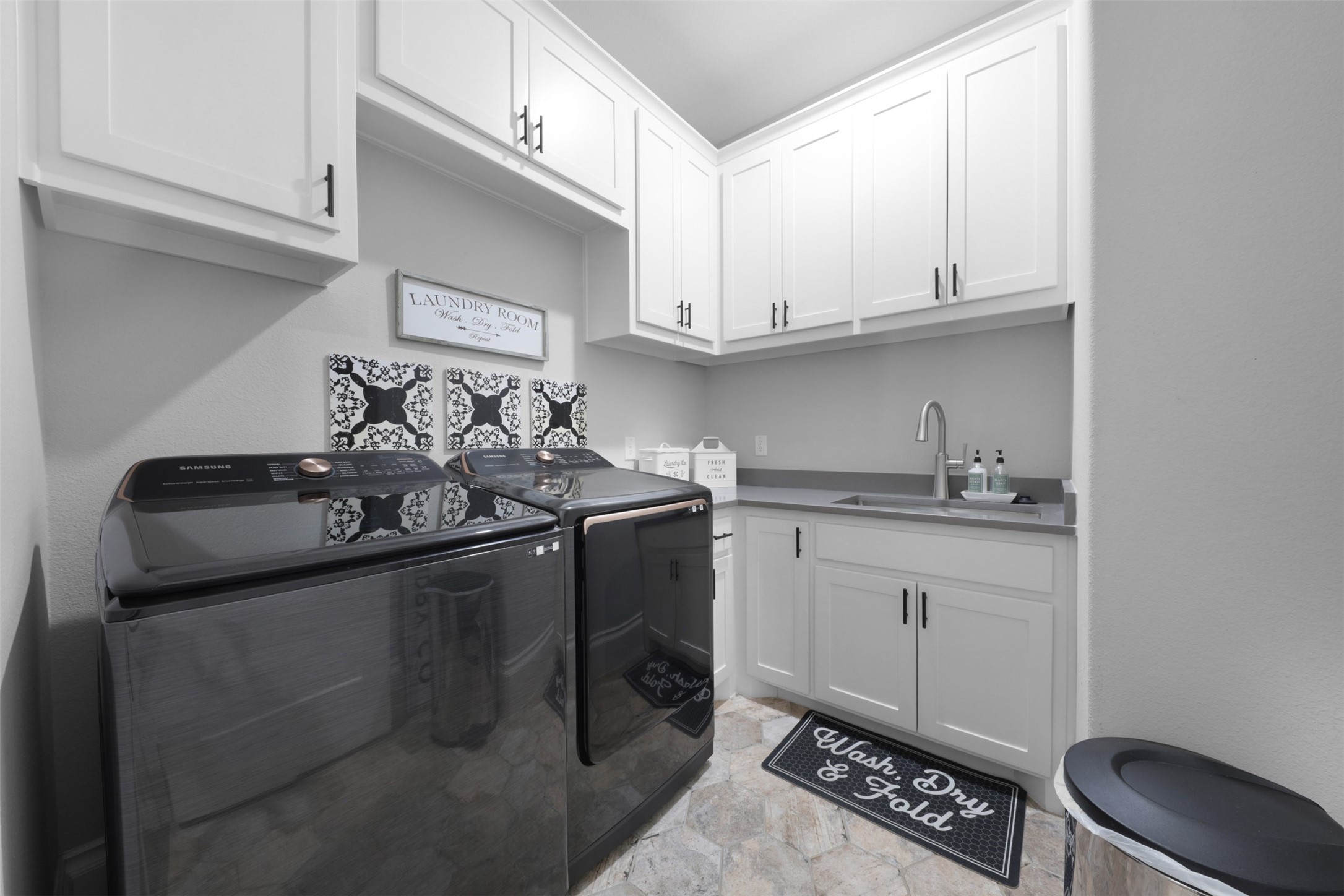 4105 Parkview Boulevard