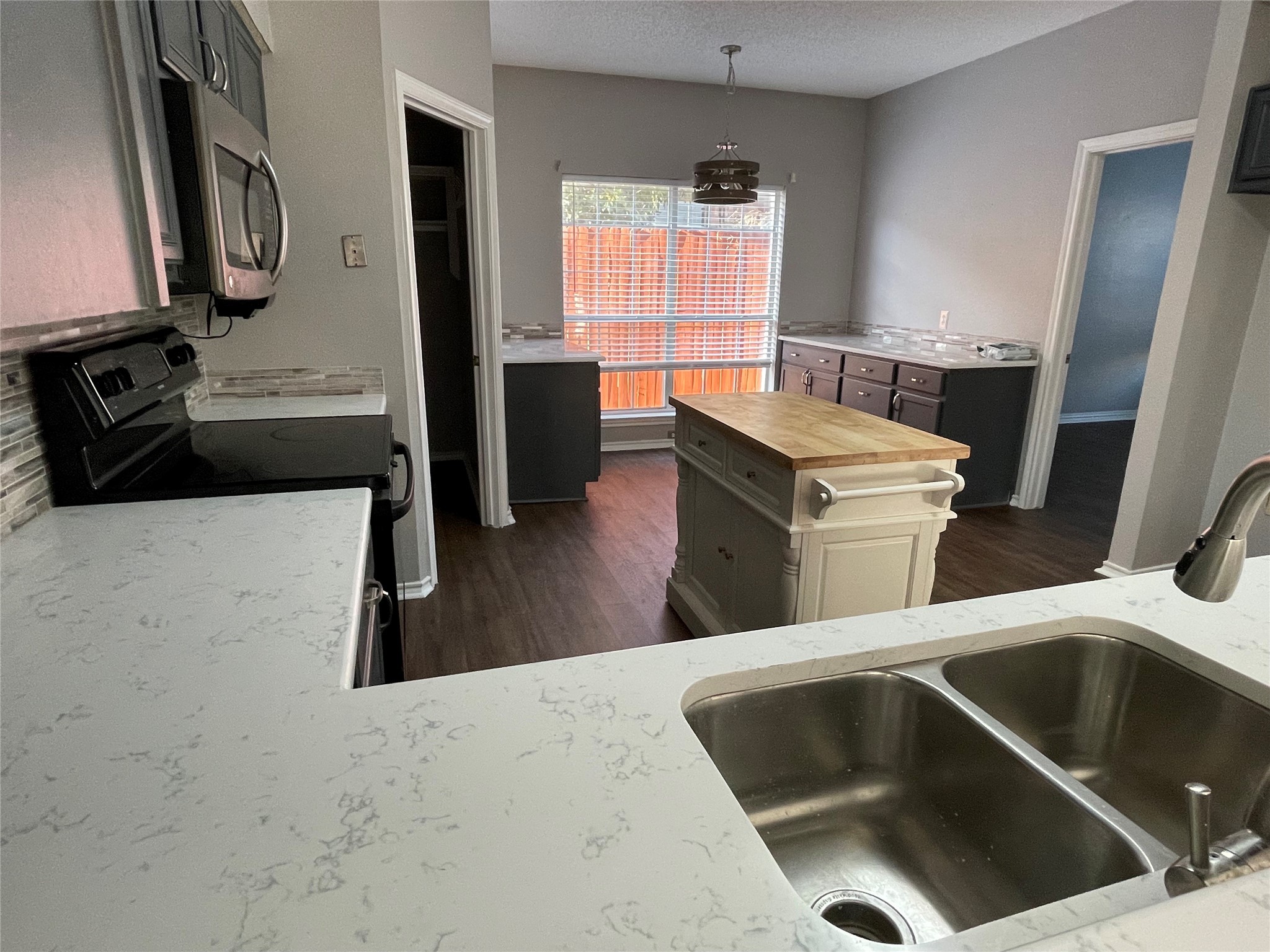 728 Fawn Valley Drive