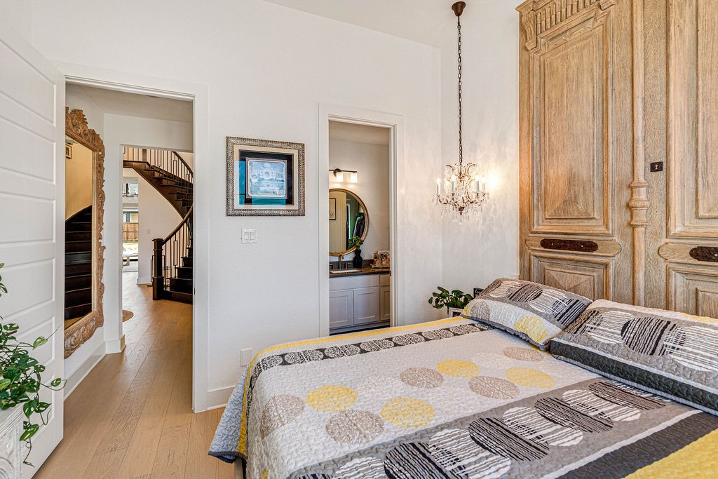 1544 Vermillion Drive