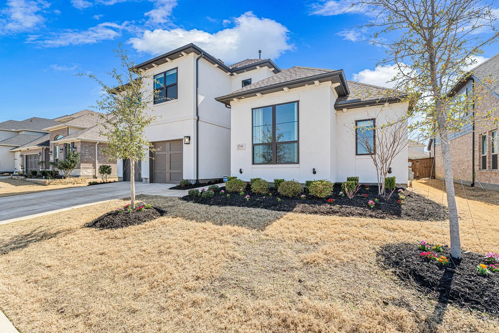 1544 Vermillion Drive