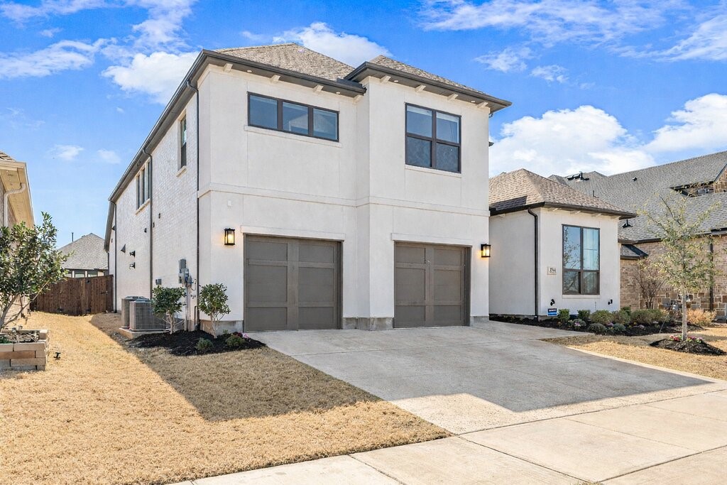 1544 Vermillion Drive