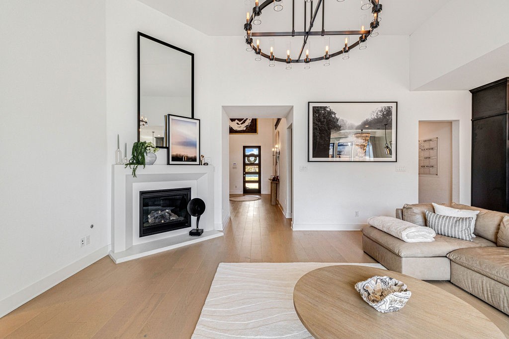 1544 Vermillion Drive