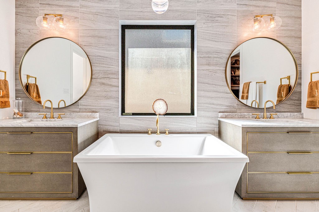 1544 Vermillion Drive