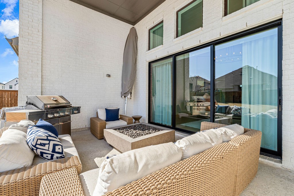 1544 Vermillion Drive