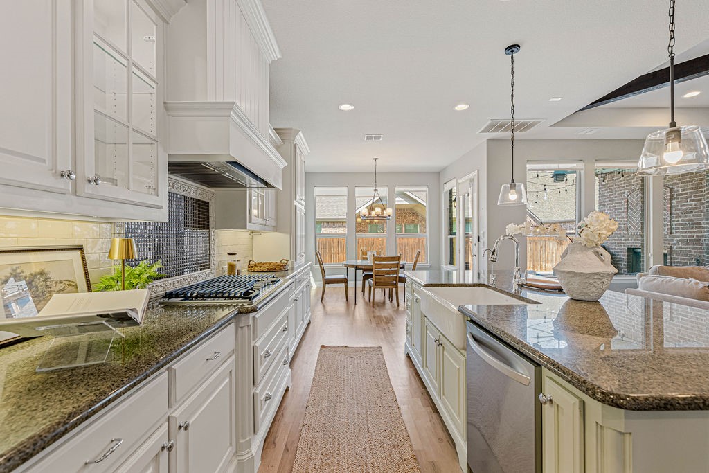 1405 Grassland Drive