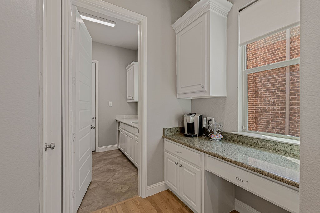 1405 Grassland Drive