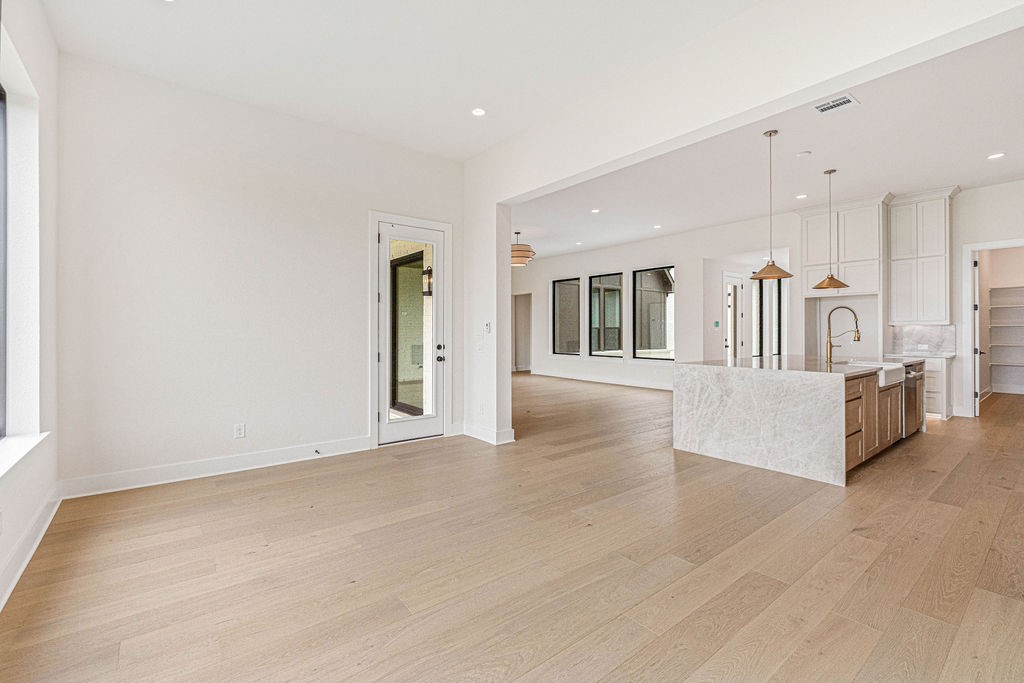 341 Harrison Lane