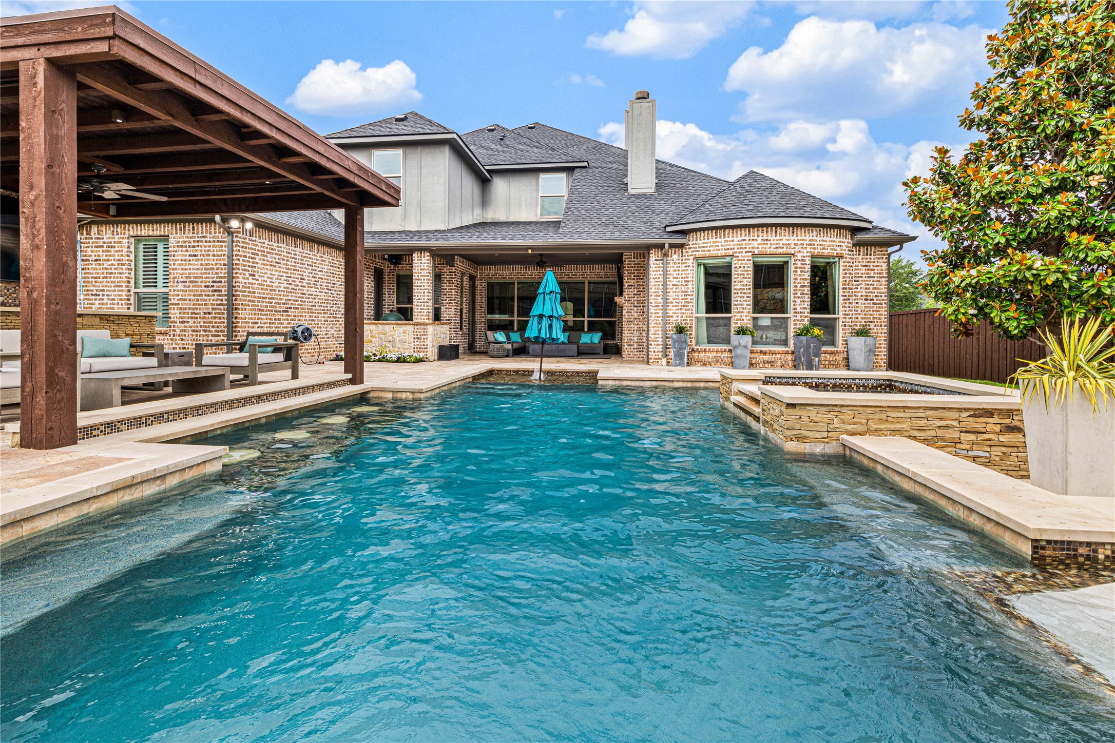 960 Packsaddle Trail
