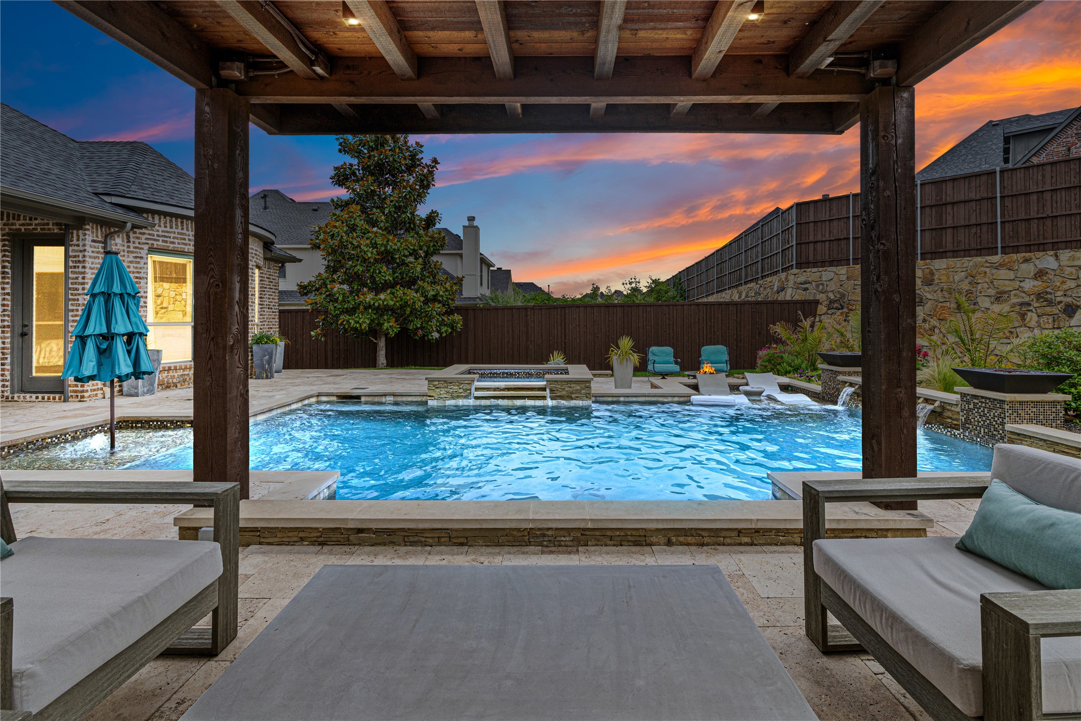 960 Packsaddle Trail