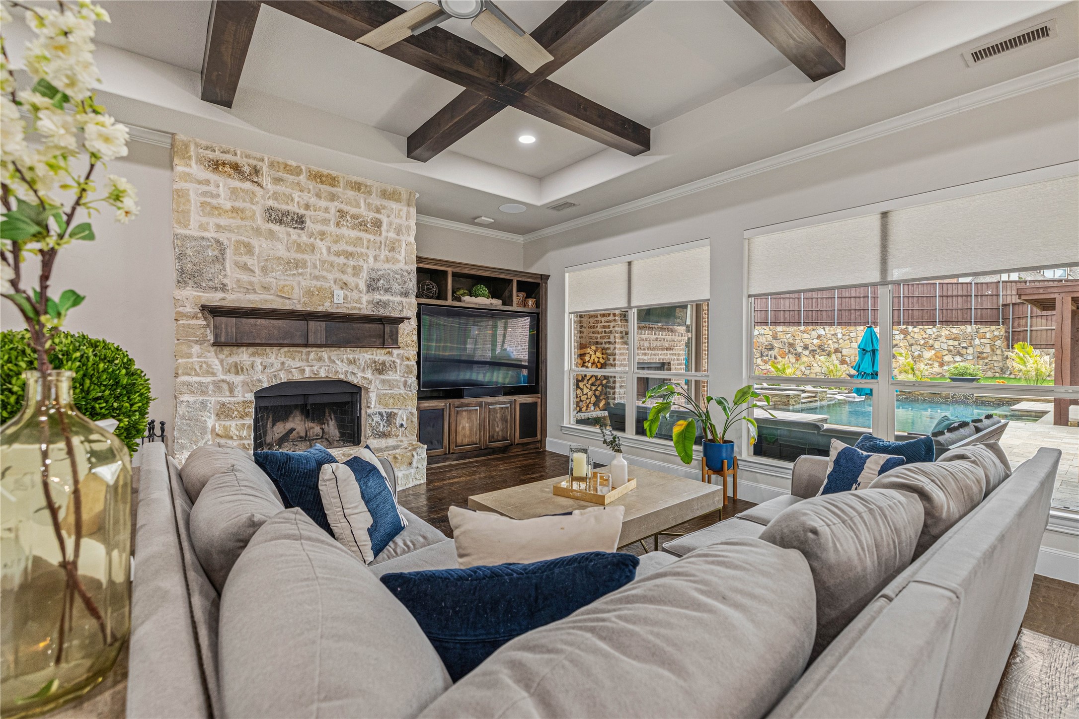 960 Packsaddle Trail