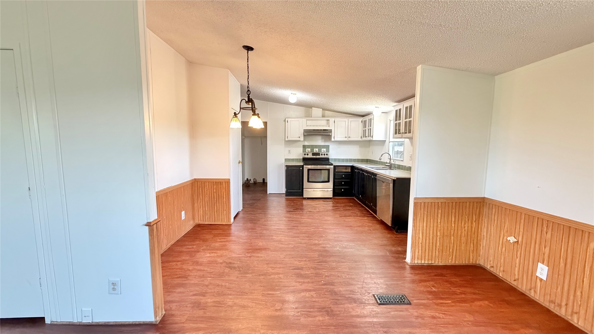 3789 Jacobs Lane