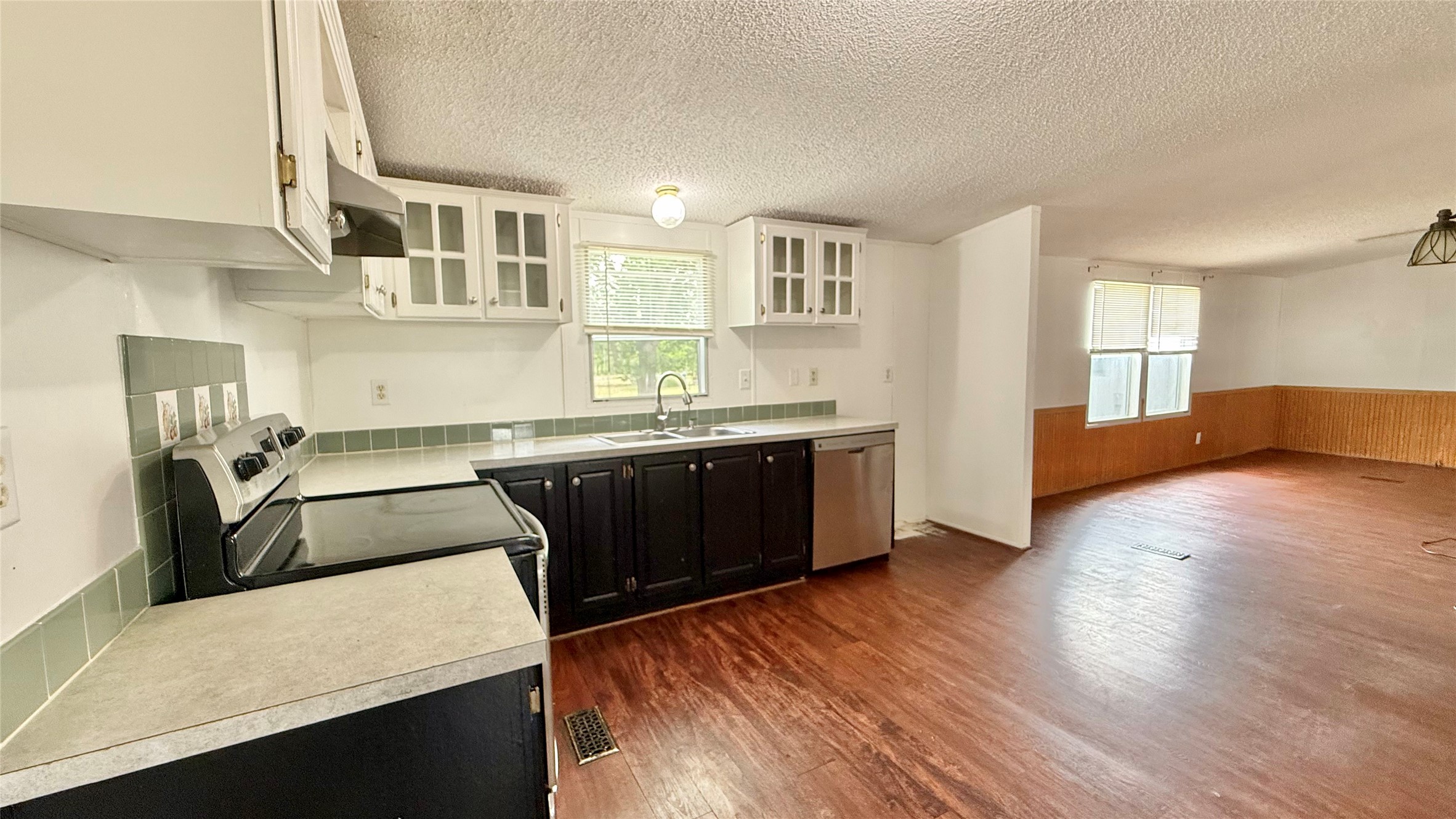 3789 Jacobs Lane