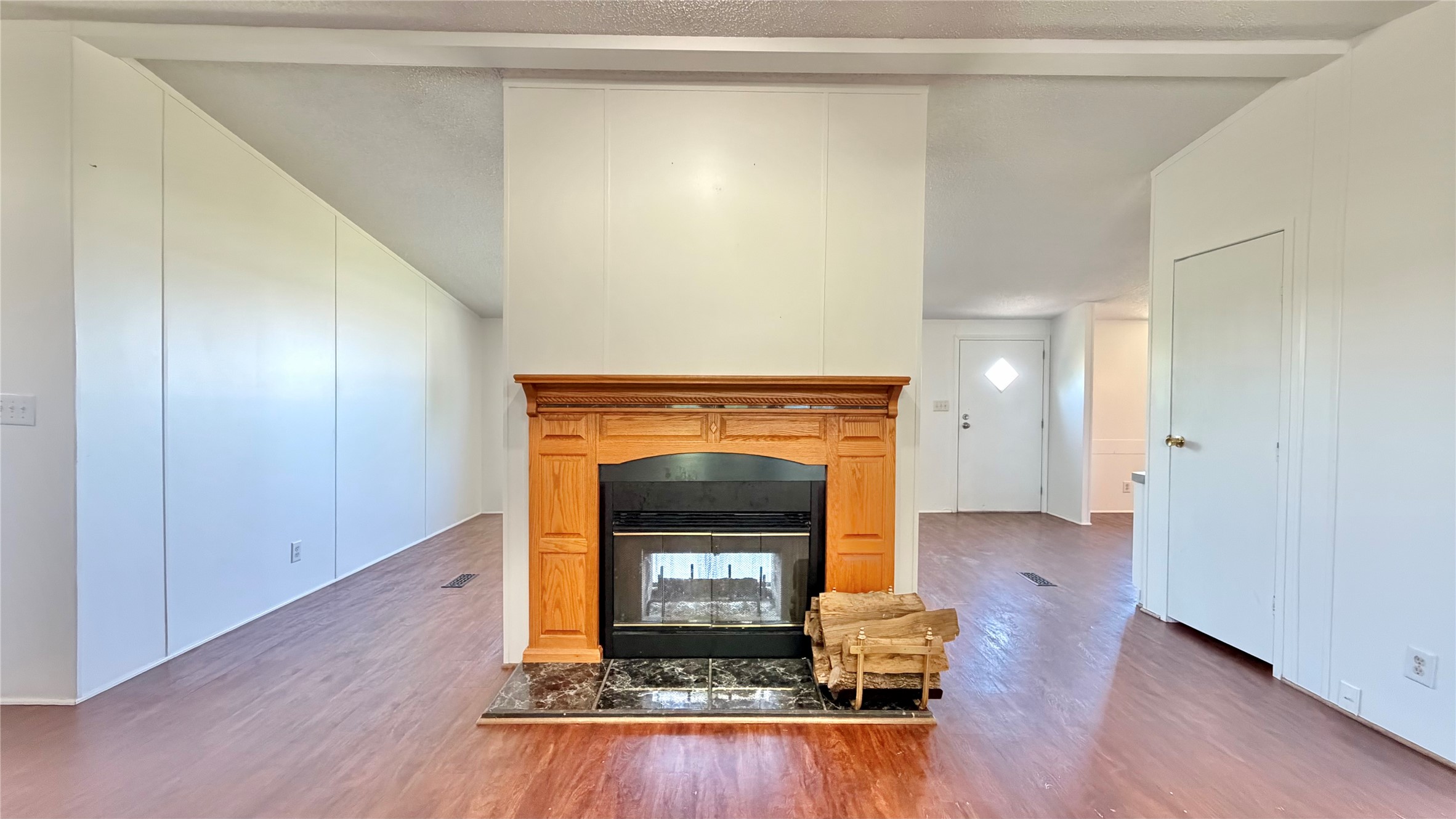 3789 Jacobs Lane