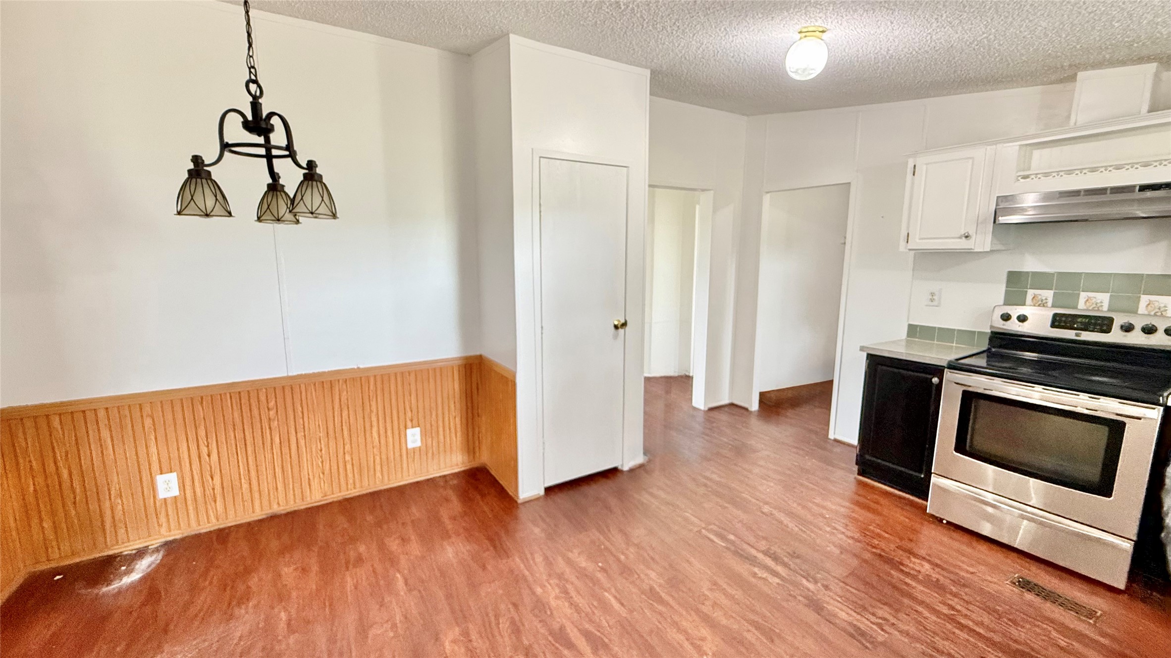 3789 Jacobs Lane