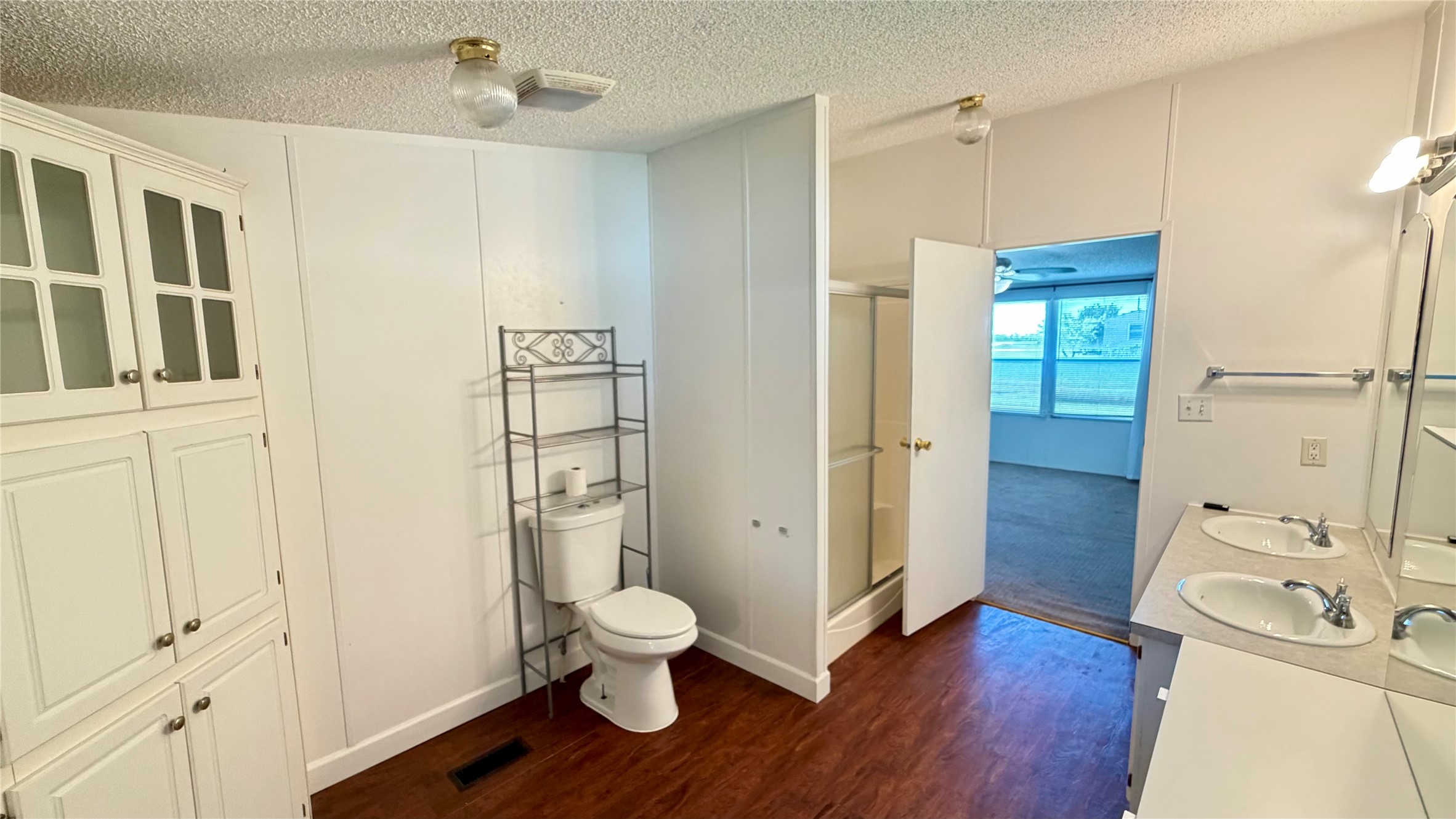 3789 Jacobs Lane