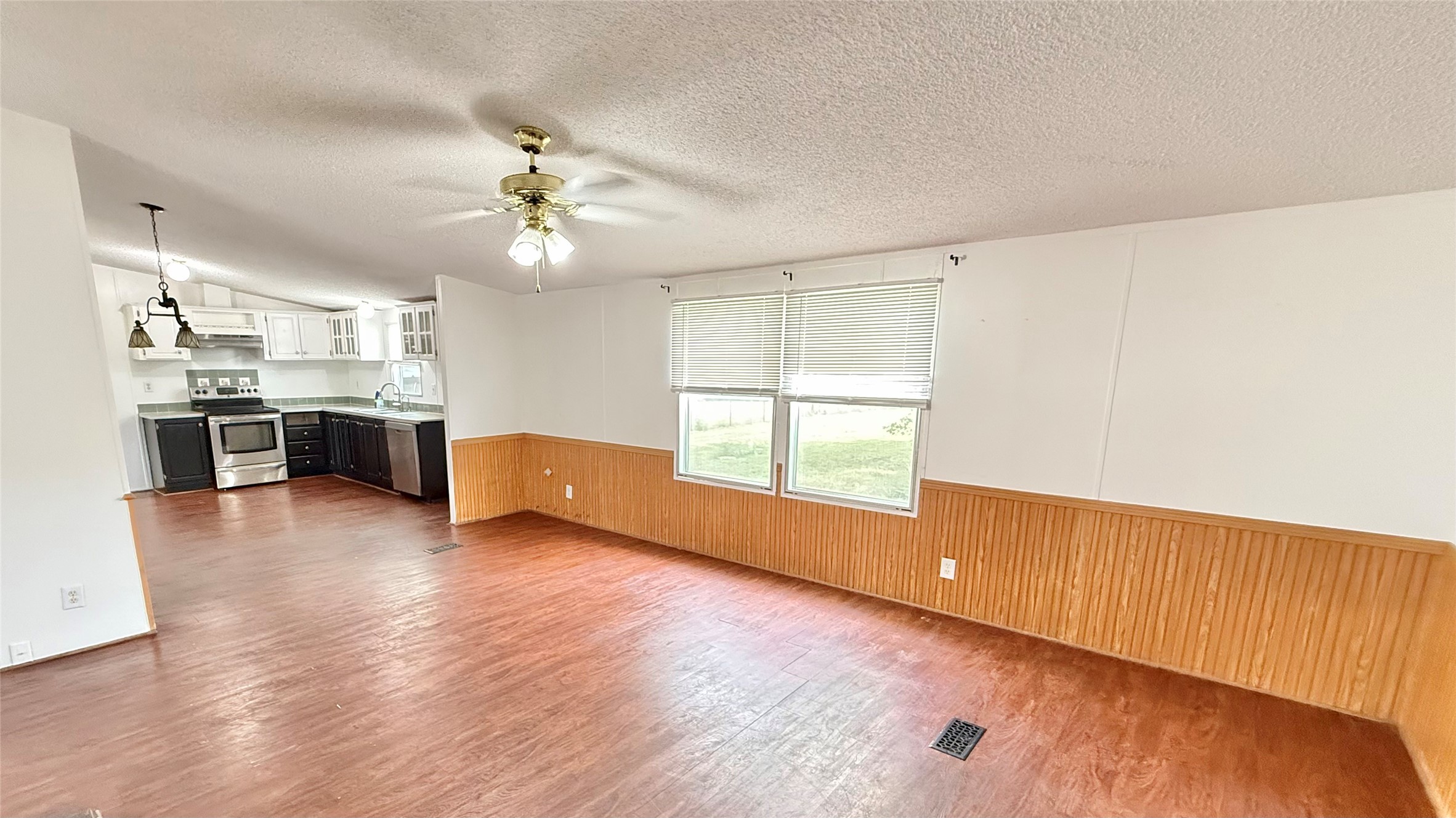 3789 Jacobs Lane