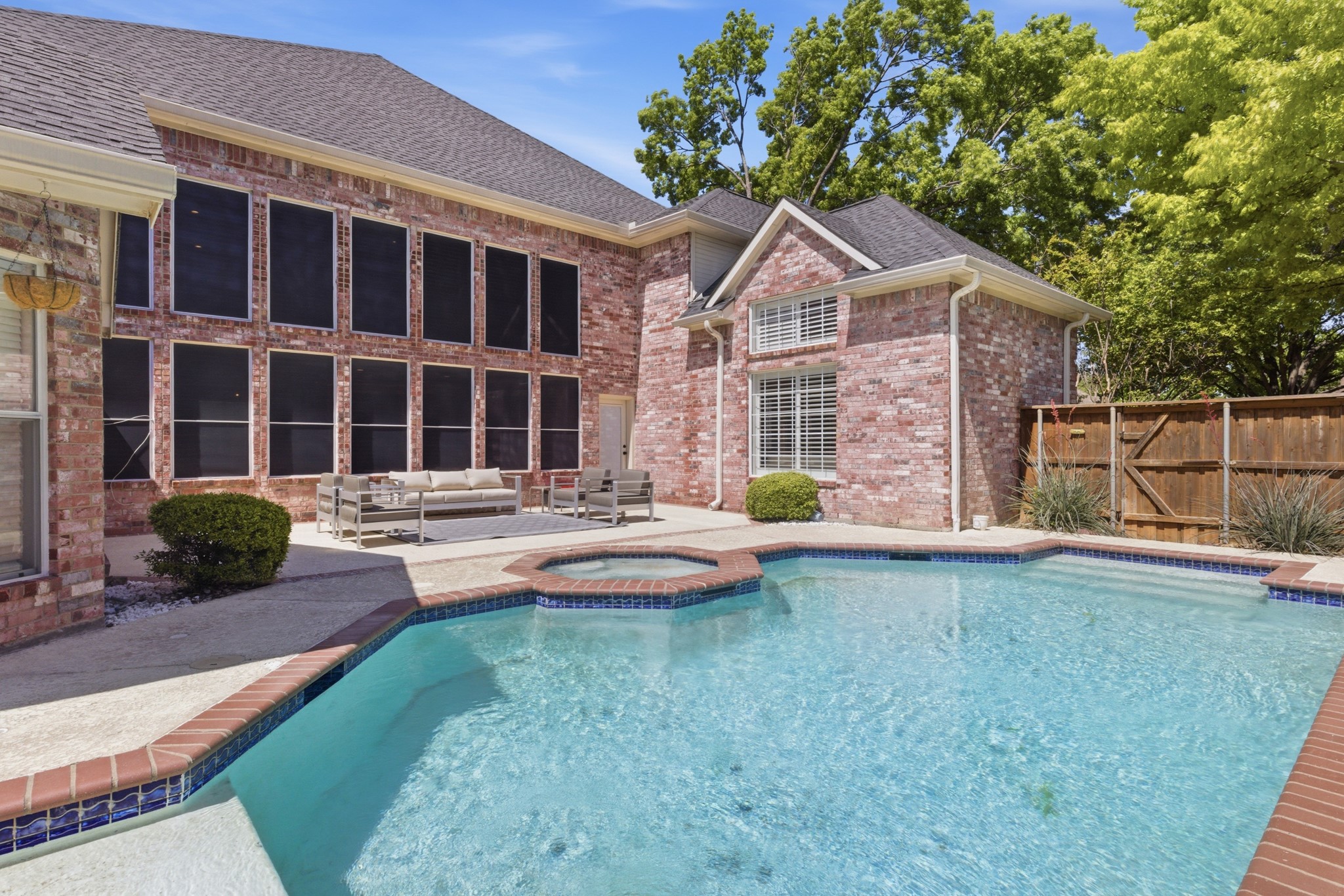 2904 Chalfont Lane