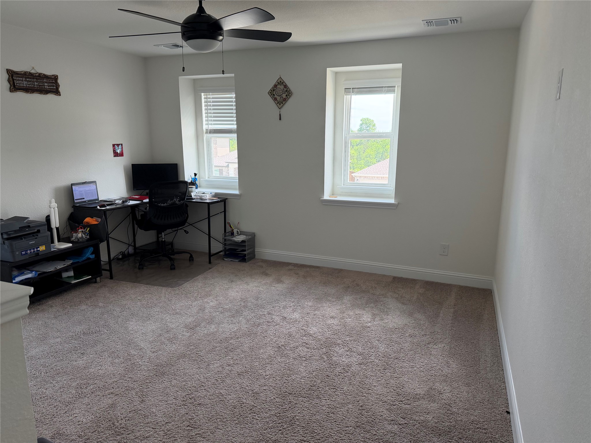 692 Jupe Way