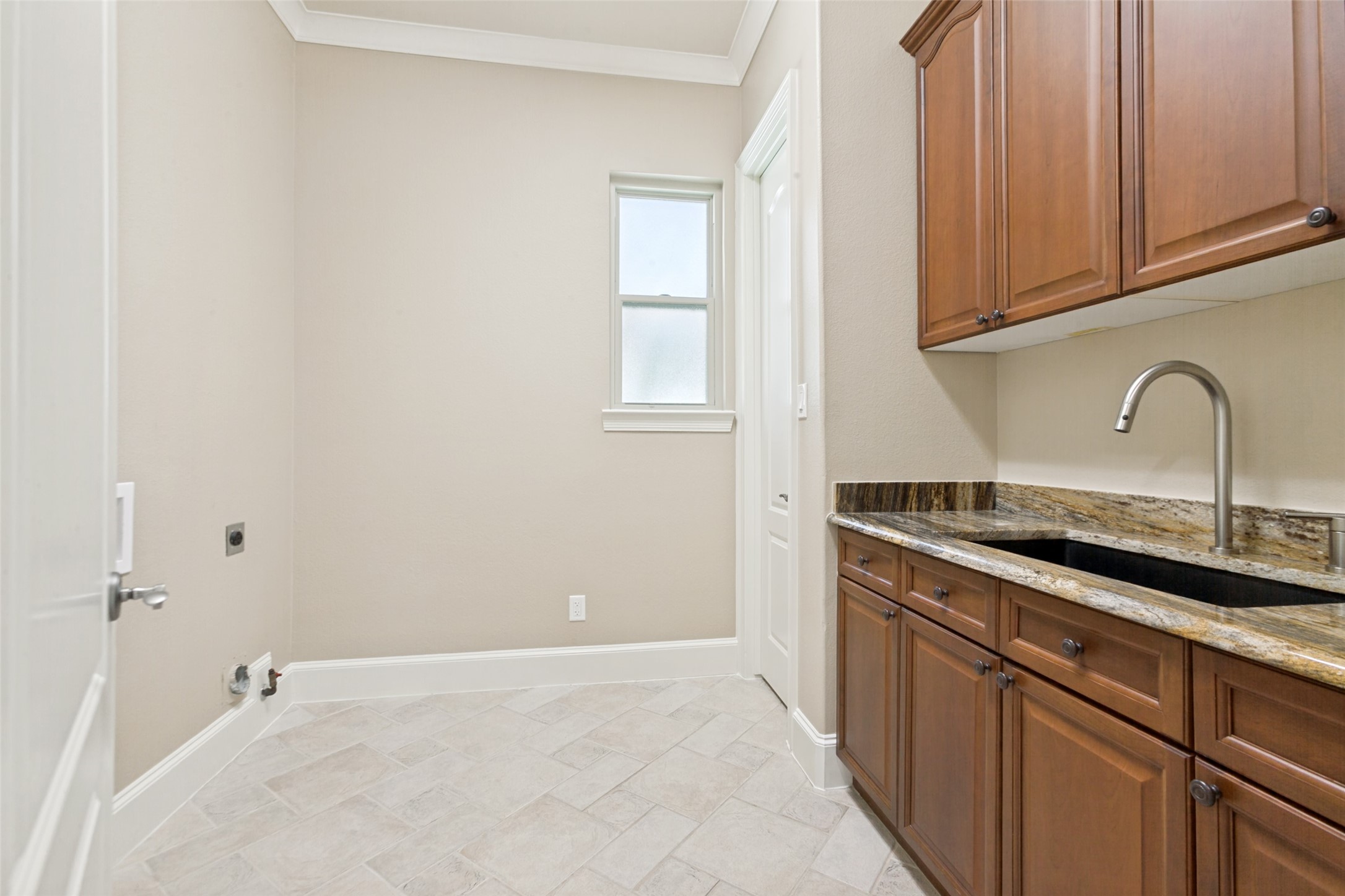 5128 Meadowlark Drive