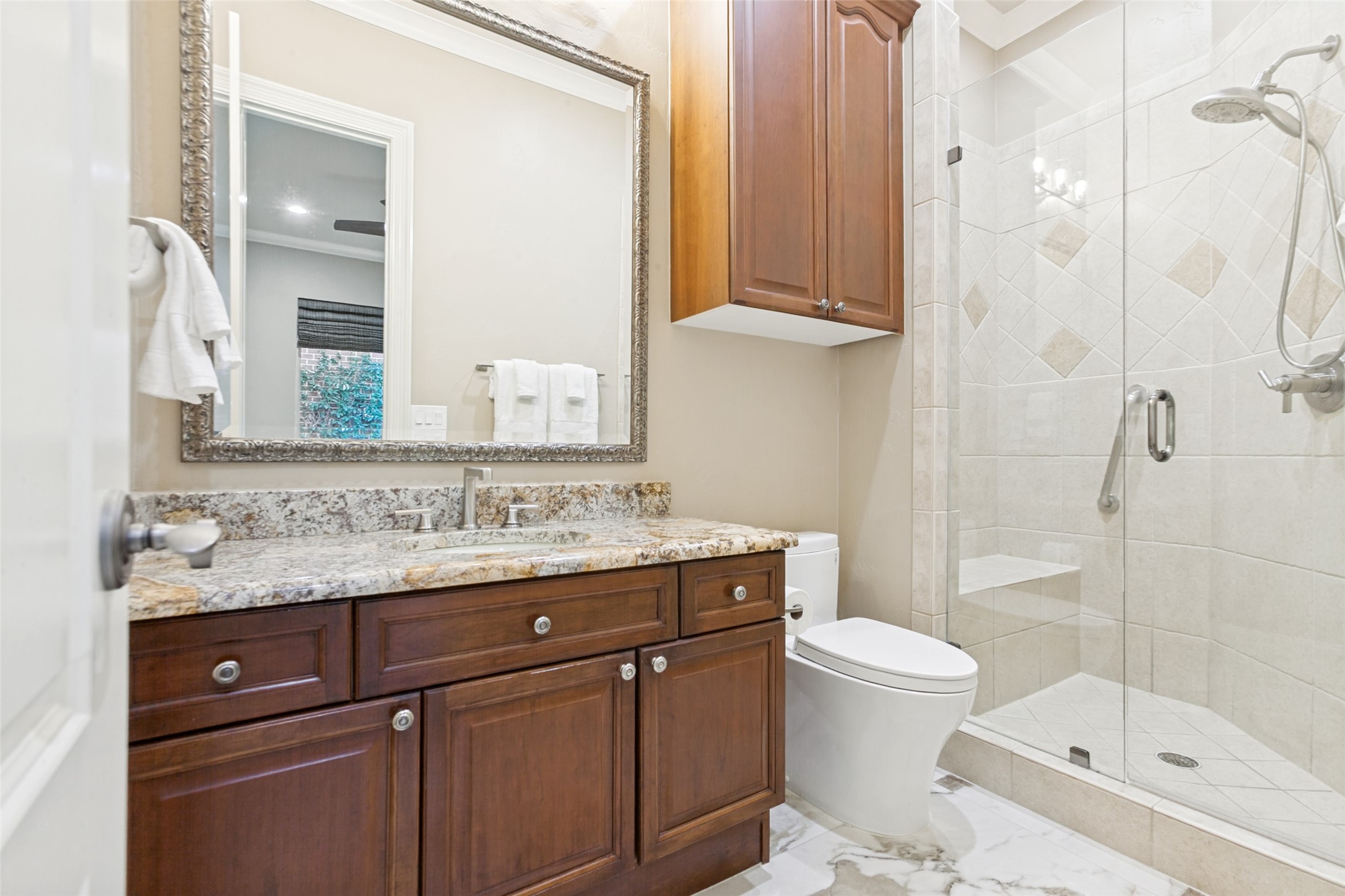 5128 Meadowlark Drive