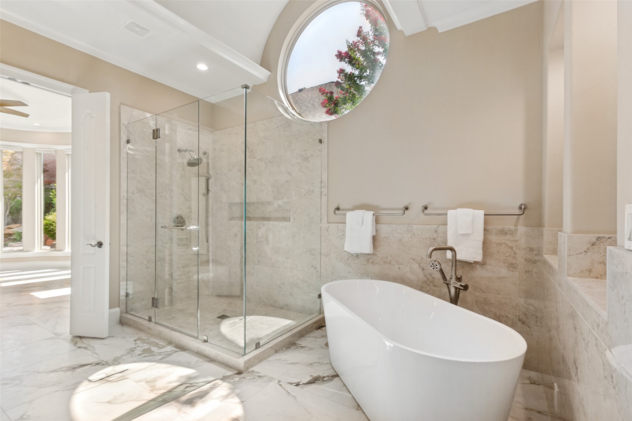 5128 Meadowlark Drive