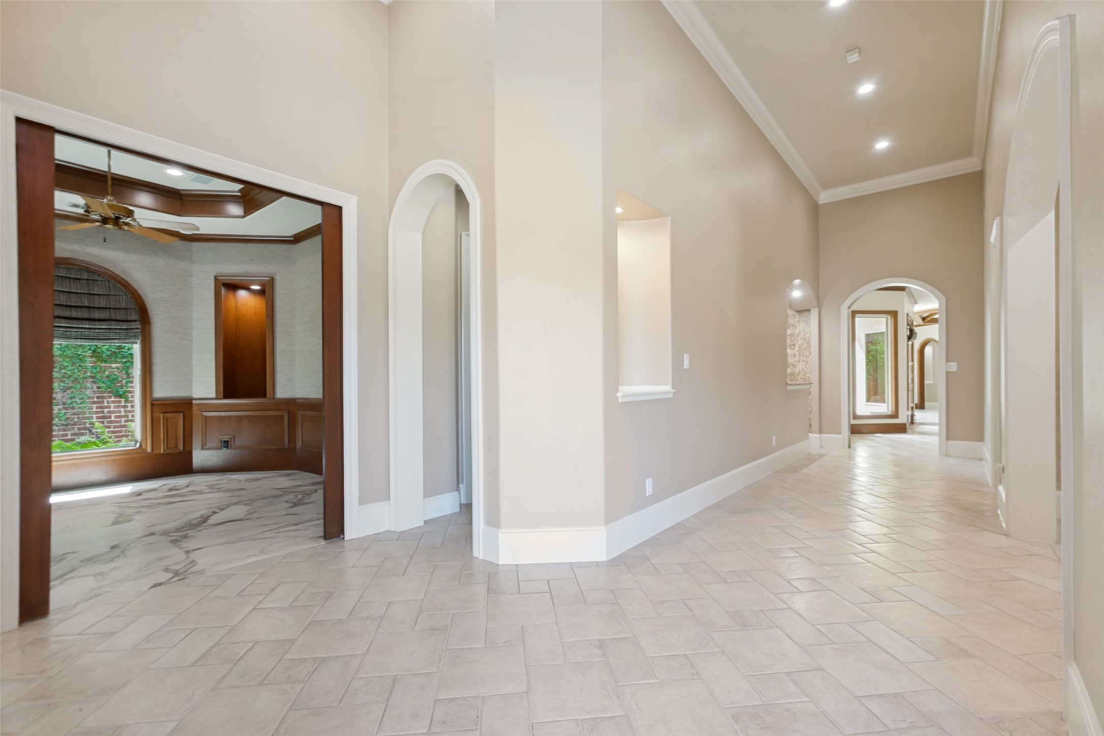 5128 Meadowlark Drive
