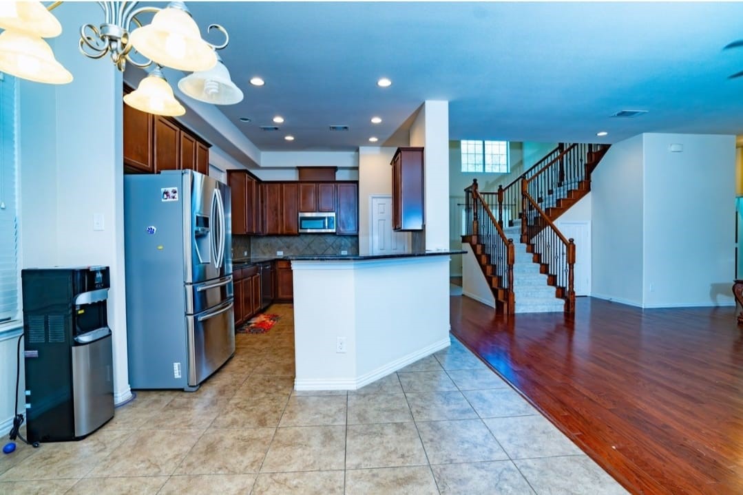 2439 Newcastle Bend