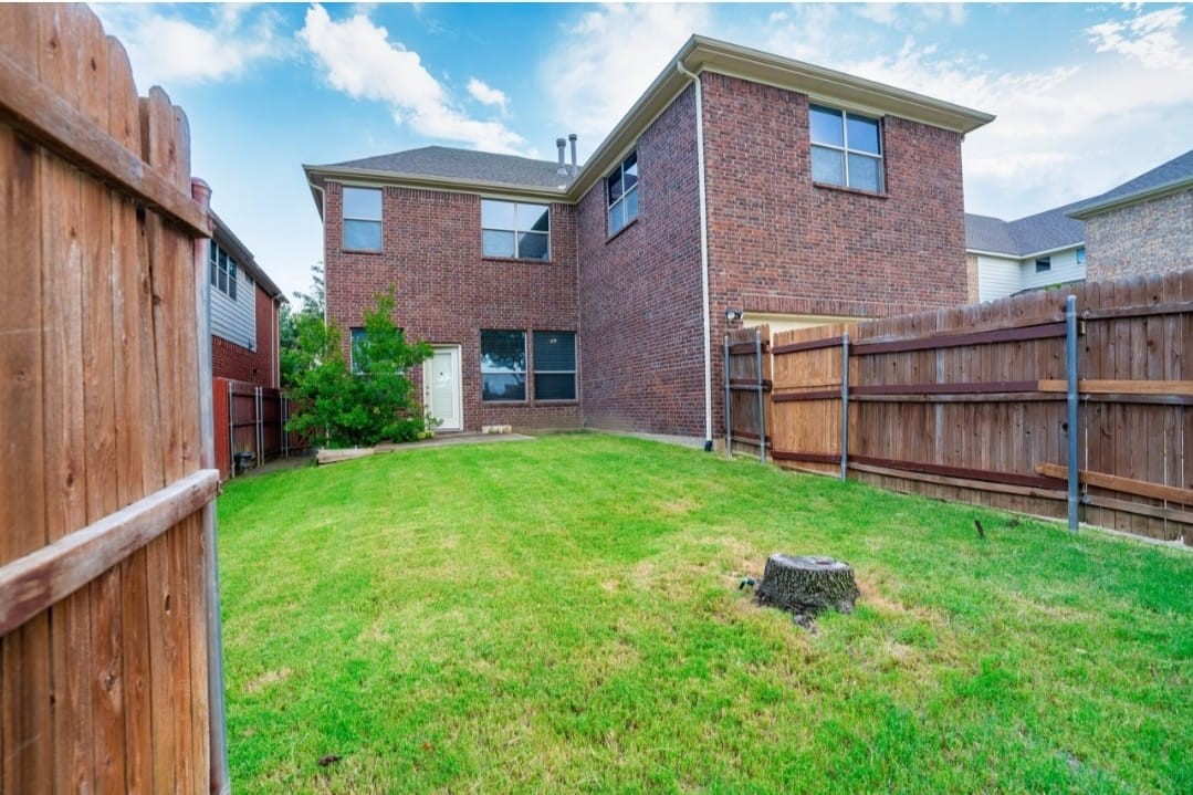 2439 Newcastle Bend