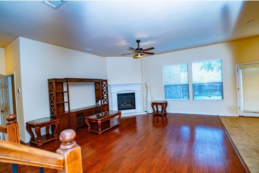2439 Newcastle Bend