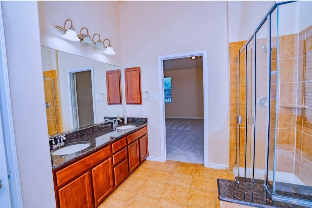 2439 Newcastle Bend