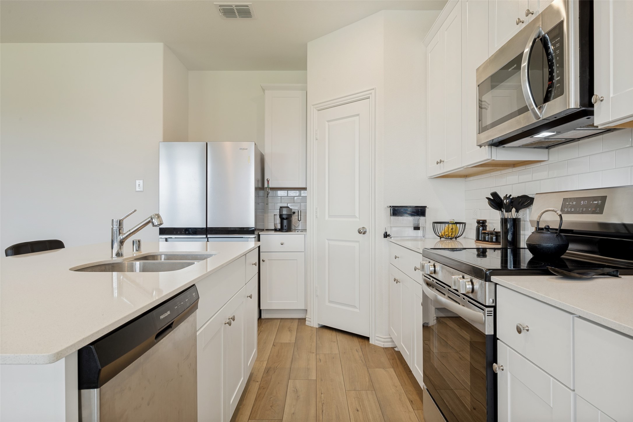 328 Ardsley Lane