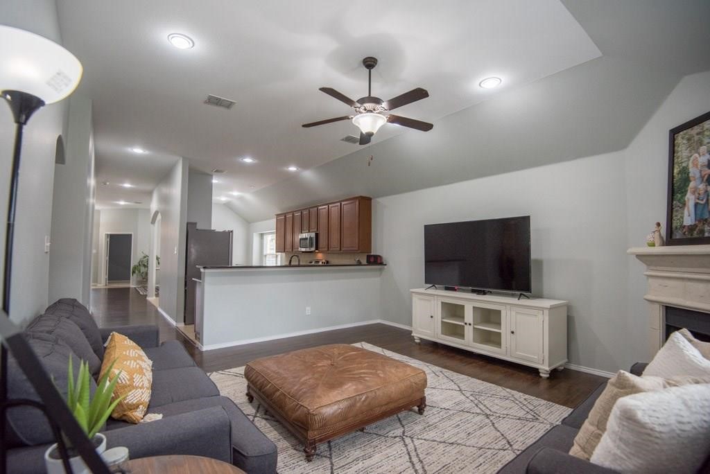 809 Hardwood Drive