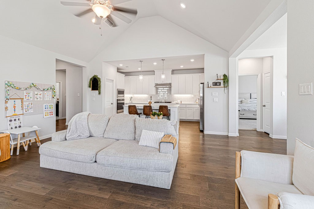 1009 Skyflower Lane
