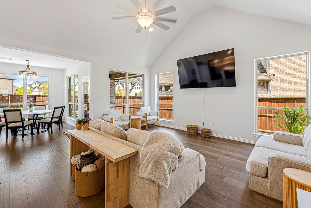 1009 Skyflower Lane