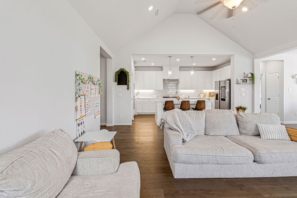 1009 Skyflower Lane