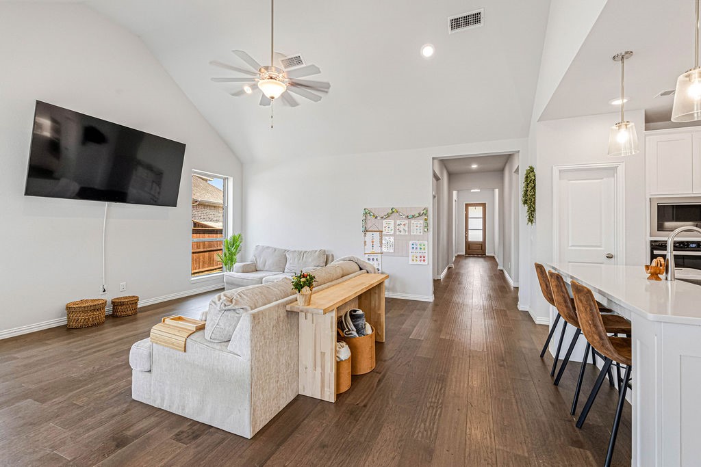 1009 Skyflower Lane