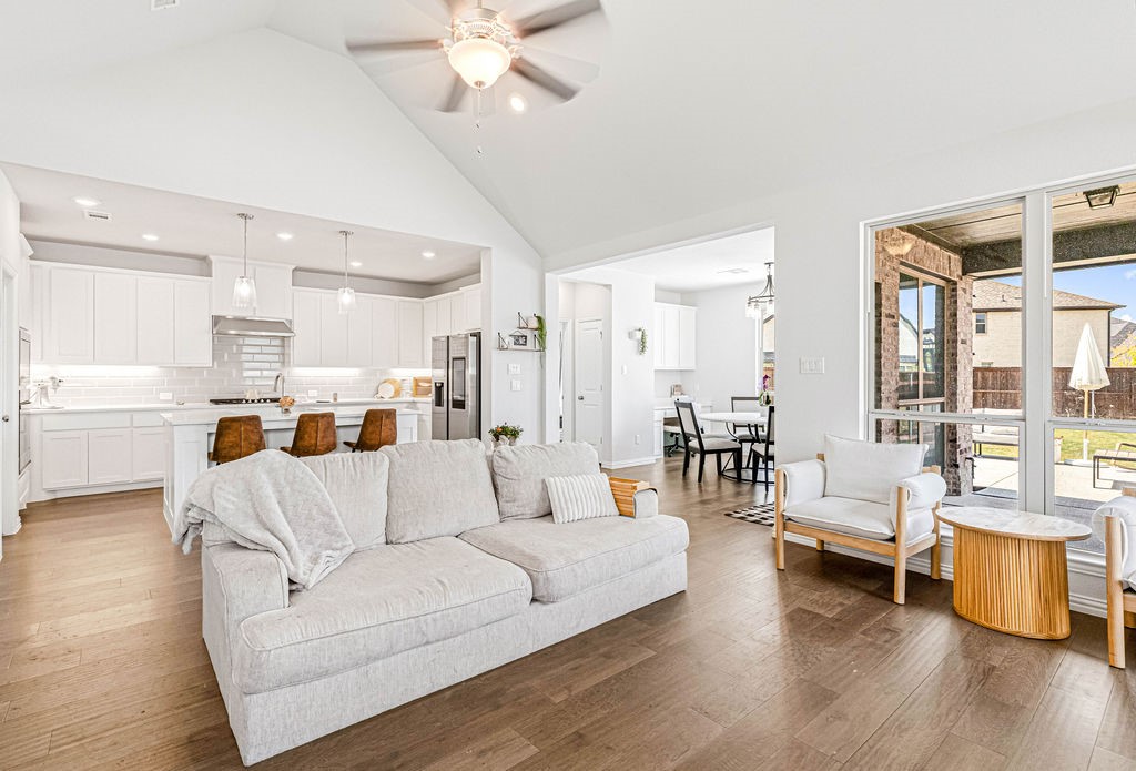 1009 Skyflower Lane